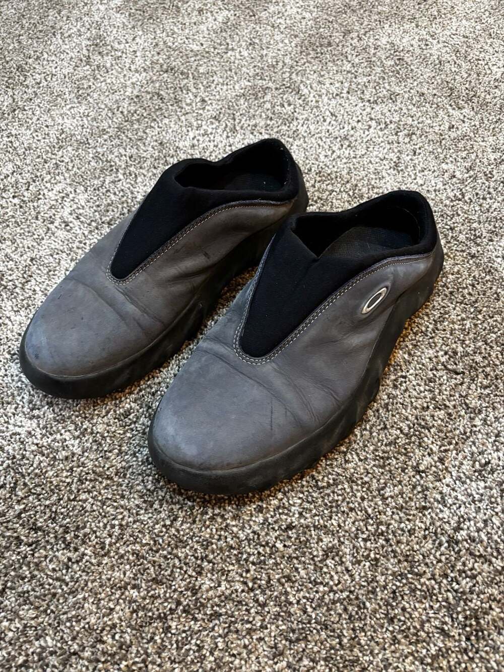 Vintage Oakley 'Bobbie' Leather Mule Clog Slip-On Shoes